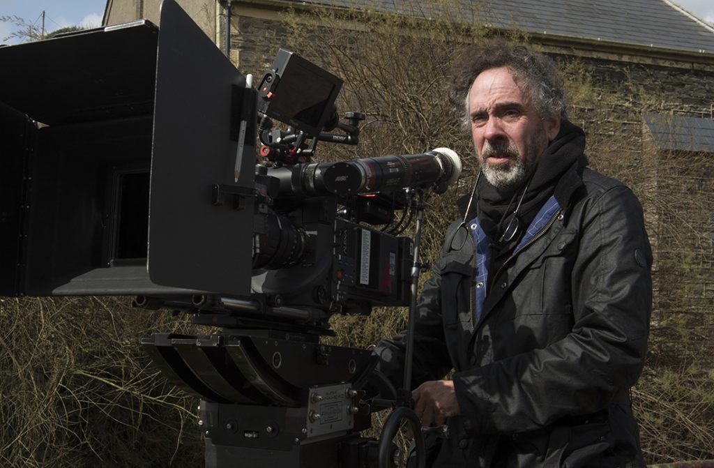 Tim Burton no set de O Lar Das Crianças Peculiares