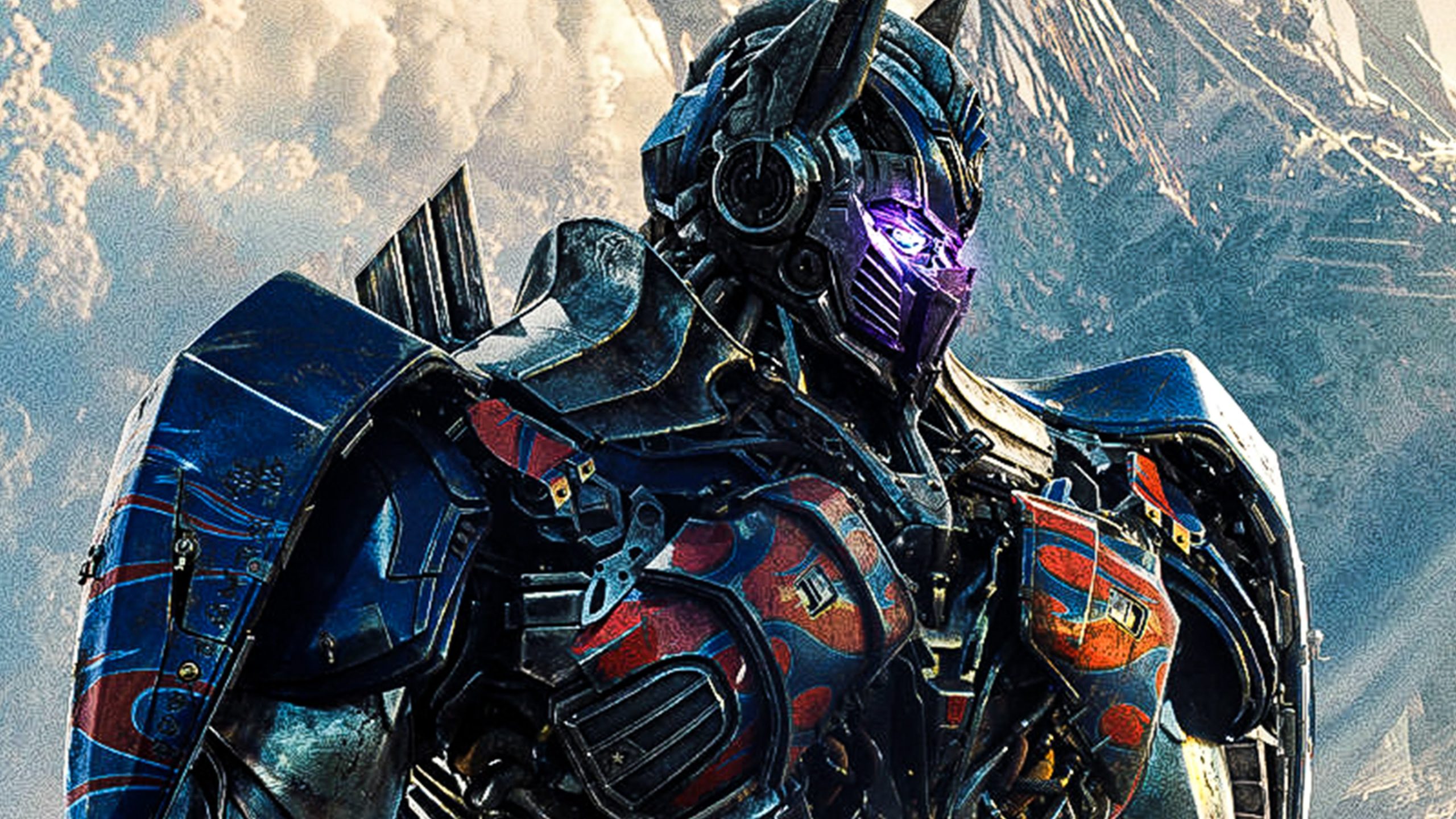 Protagonista feminina é destaque no novo trailer de Transformers: O Último Cavaleiro