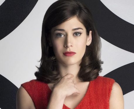 Lizzy Caplan