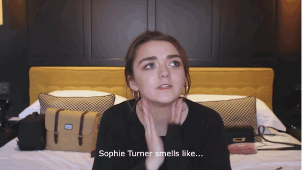 Sophie Turner e Maisie Williams