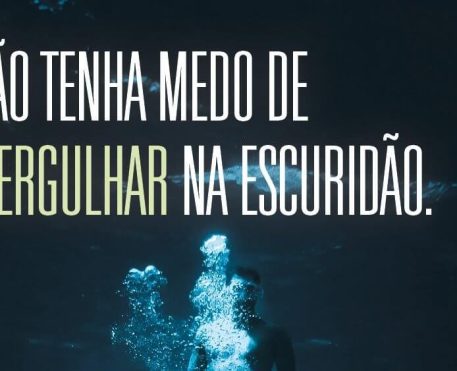 Uma Casa no Fundo de Um Lago
