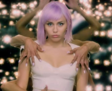 Miley Cyrus em Black Mirror