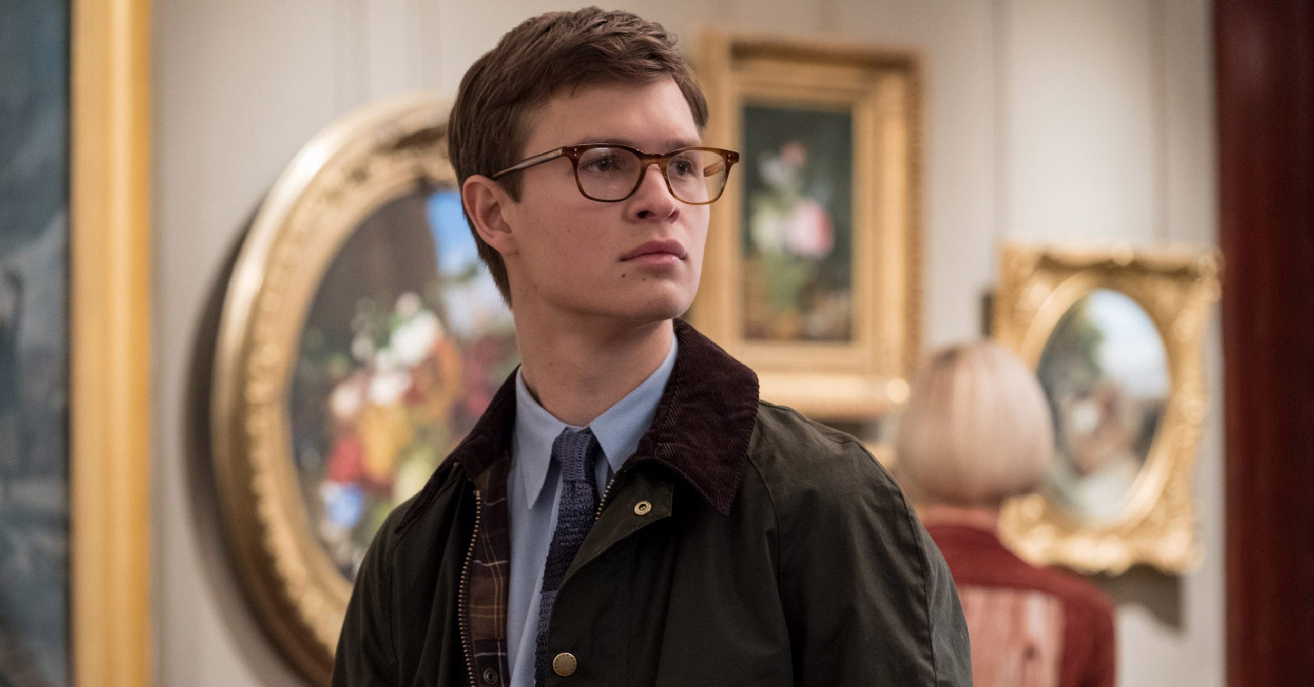 Ansel Elgort procura por sua vida perdida no trailer de O Pintassilgo