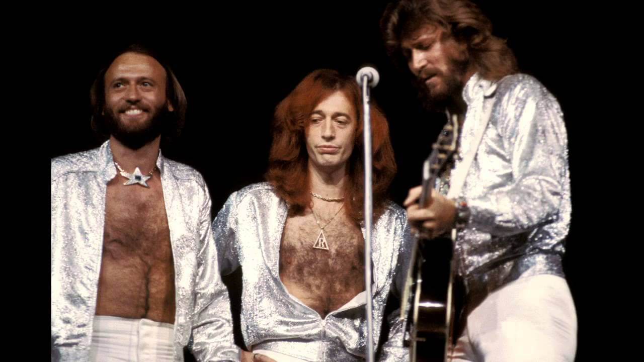 Би джиз mp3. Группа Bee Gees ,Робин Гибб. Братья Гибб би джиз. Bee Gees Морис Гибб. Bee Gees 1976.