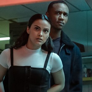 Mentiras perigosas com atriz de Riverdale