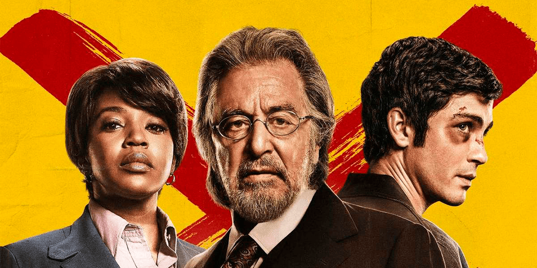 Logan Lerman e Al Pacino em divulgação da primeira temporada de Hunters