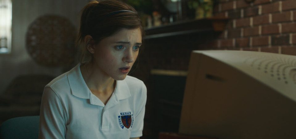 Yes God Yes com atriz de Stranger Things