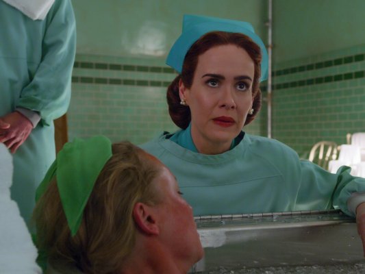 Ratched com Sarah Paulson