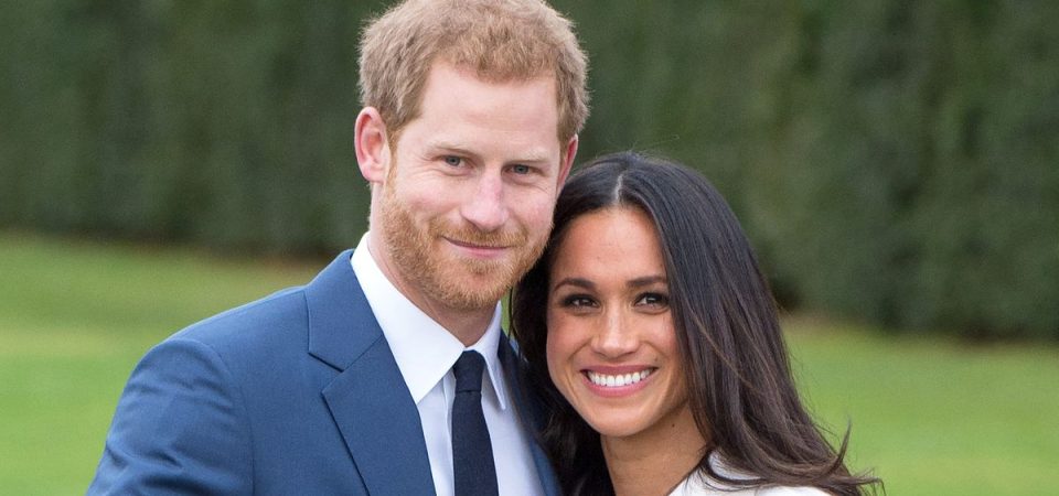 Príncipe Harry e Meghan assinam contrato
