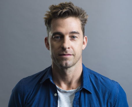 Scott Speedman em You da Netflix