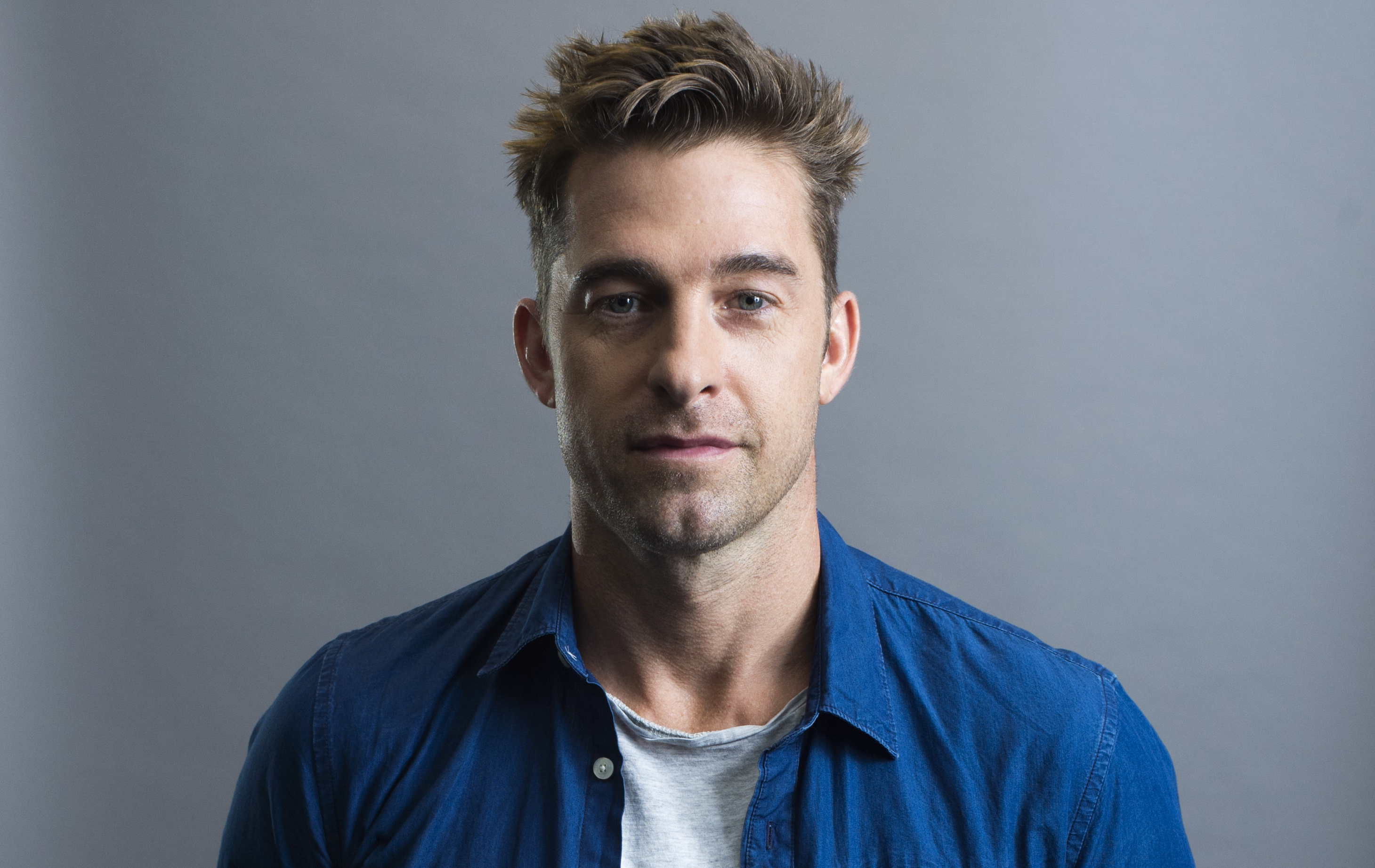 Scott Speedman em You da Netflix
