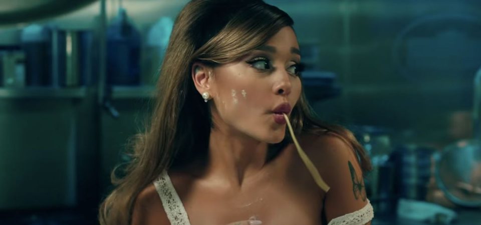 Ariana Grande lança Positions, seu novo álbum de estúdio