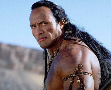 Dwayne Johnson vai produzir reboot de O Escorpião Rei