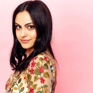 Camila Mendes irá estrelar Strangers