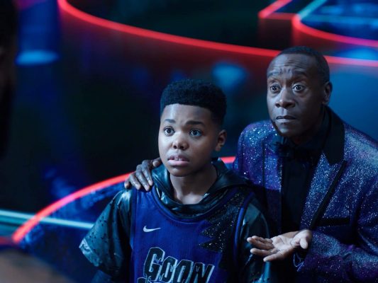 LeBron James e Pernalonga se unem em imagens de Space Jam 2