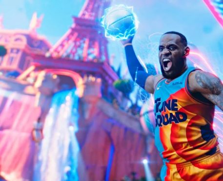 LeBron James e Pernalonga se unem em imagens de Space Jam 2