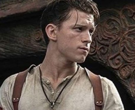 Uncharted | Filme estrelado por Tom Holland é adiado em uma semana