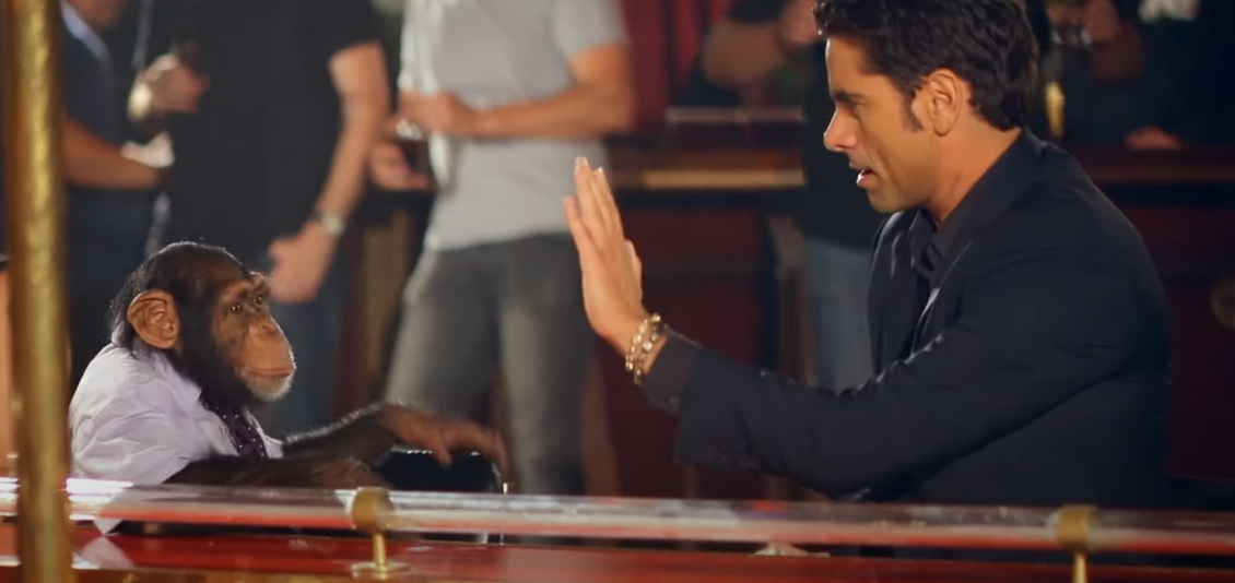 The Offspring lança clipe com participação do ator John Stamos