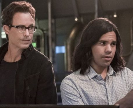 Tom Cavanagh e Carlos Valdes vão sair de The Flash