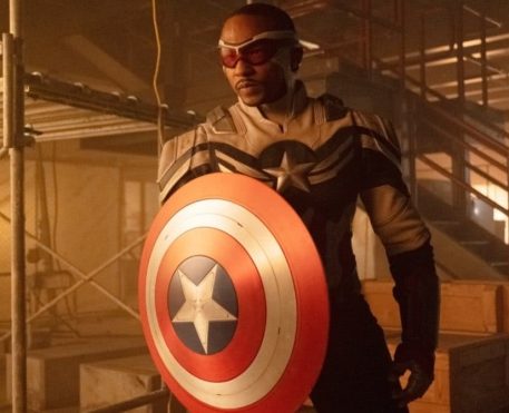 Anthony Mackie assina contrato para estrelar Capitão América 4