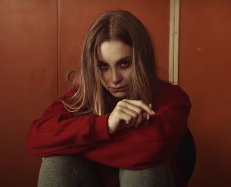 A Menina que Matou os Pais e O Menino que Matou Meus Pais | Crítica