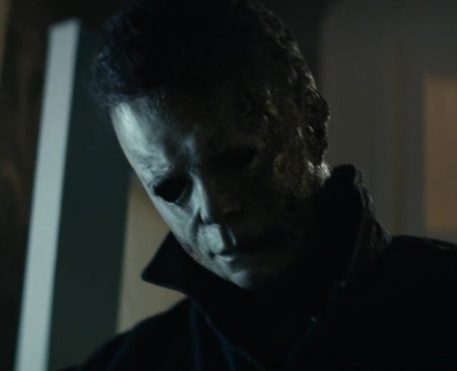 Michael Myers ataca novamente em trailer de Halloween Kills
