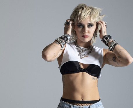 Lollapalooza 2022 confirma show de Miley Cyrus e muito mais