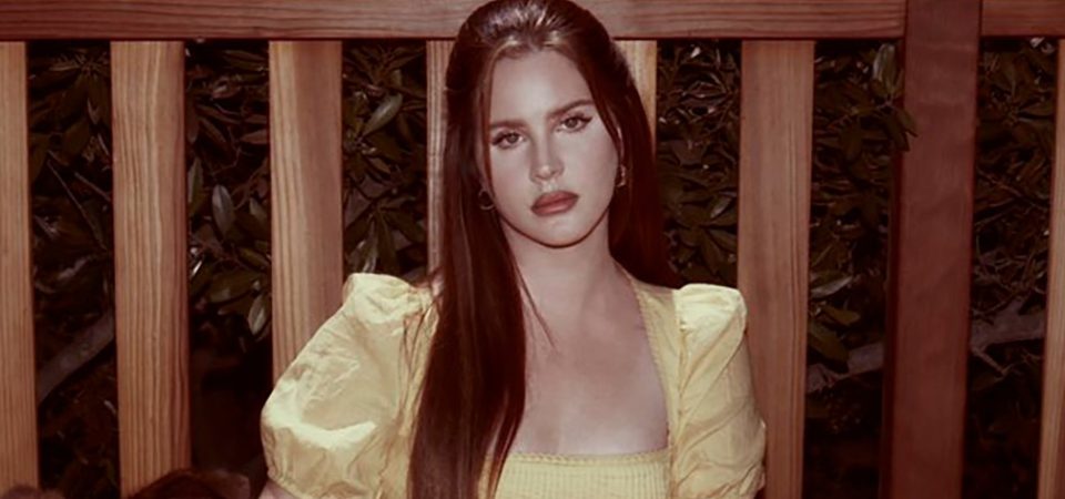 Lana Del Rey lança Blue Banisters, oitavo álbum de estúdio