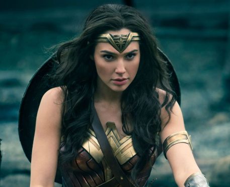 Gal Gadot será Rainha Má no live-action de Branca de Neve e os Sete Anões
