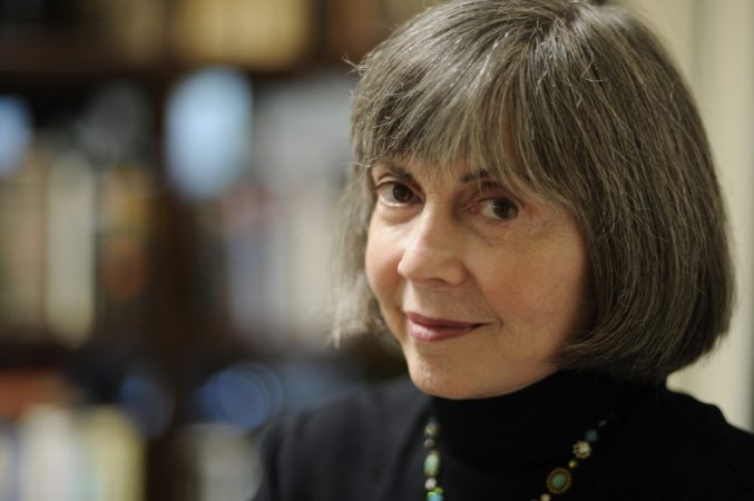 Anne Rice, autora de Entrevista com o Vampiro, morre aos 80 anos