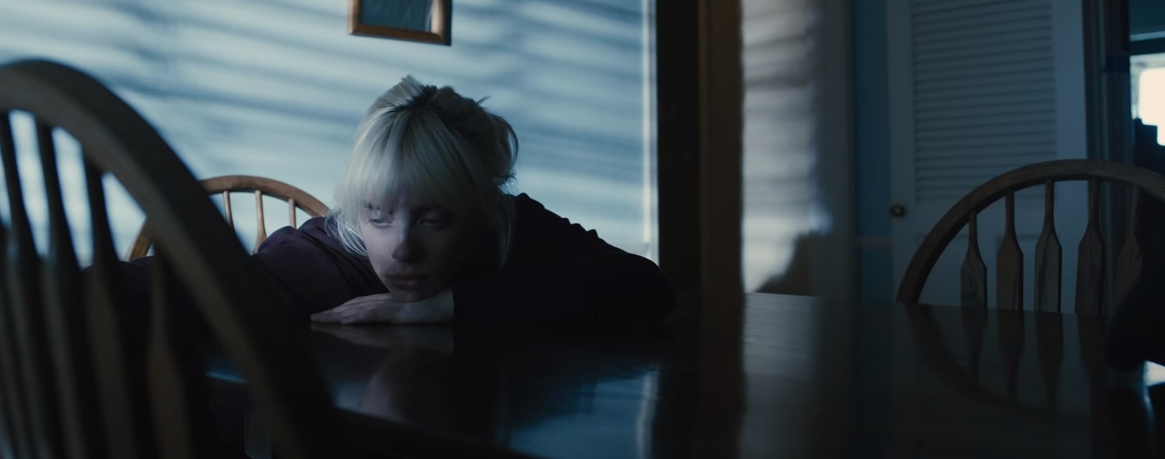 Billie Eilish dirige o vídeo oficial da faixa "Male Fantasy"