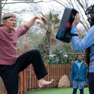 Cobra Kai pode ter pelo menos seis temporadas, dizem produtores