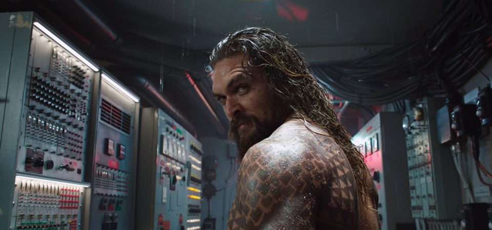 Jason Momoa negocia para interpretar o vilão de Velozes e Furiosos 10