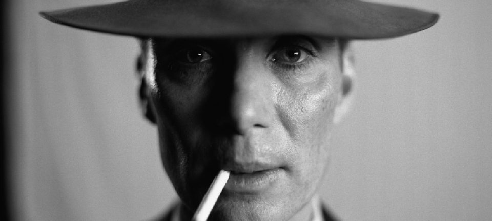 Cillian Murphy é Oppenheimer na primeira imagem do filme