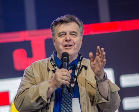 Neal Adams, lenda dos quadrinhos, morre aos 80 anos