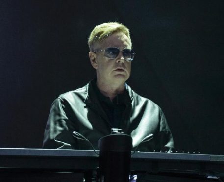 Andrew Fletcher, fundador da banda Depeche Mode, morre aos 60 anos