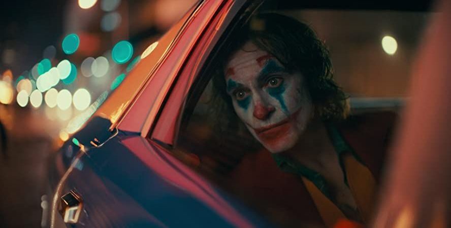 Coringa 2 | Todd Phillips compartilha foto do roteiro do filme
