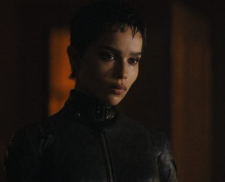 Zoë Kravitz vai estrelar novo thriller de assalto da Warner Bros.