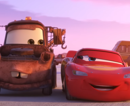 Carros na Estrada | Relâmpago McQueen e Mate fazem uma viagem épica em trailer