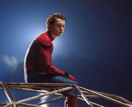 Tom Holland anuncia pausa das redes sociais para cuidar da saúde mental