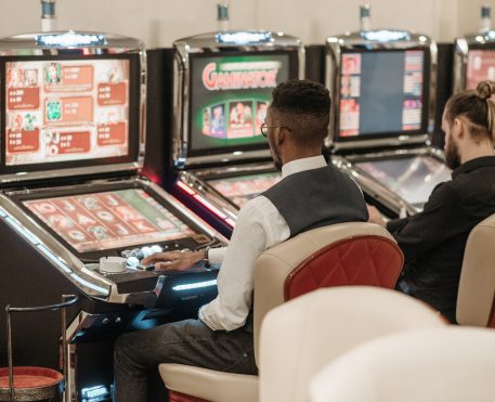 Jogos de Azar em Portugal: Casinos Online e Softwares de Casino