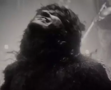 Werewolf by Night | Especial da Marvel Studios ganha cartaz e trailer