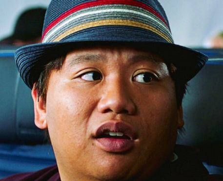 Jacob Batalon pede desculpas por instigar teorias sobre o MCU