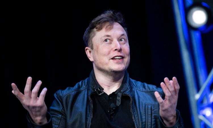 Elon Musk compra Twitter