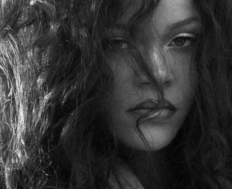 Rihanna lança Lift Me Up para trilha sonora de Pantera Negra 2
