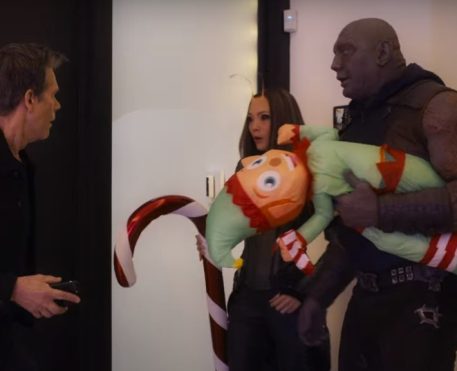 Guardiões da Galáxia encontram Kevin Bacon em especial de Natal