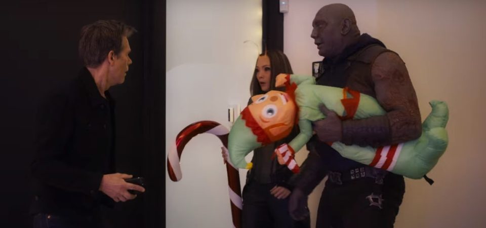 Guardiões da Galáxia encontram Kevin Bacon em especial de Natal