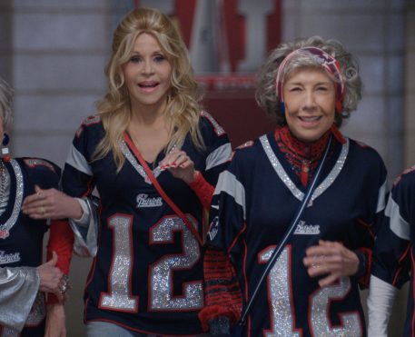 80 For Brady | Lily Tomlin, Jane Fonda e amigas vão em viagem para encontrar Tom Brady no trailer da comédia