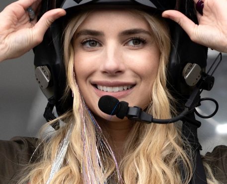 Space Cadet I Veja primeira imagem de Emma Roberts no filme