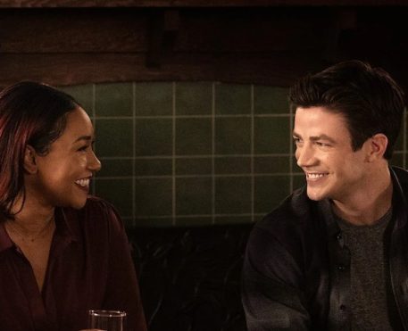 The Flash | Barry e Iris estão felizes nas primeiras imagens da temporada final